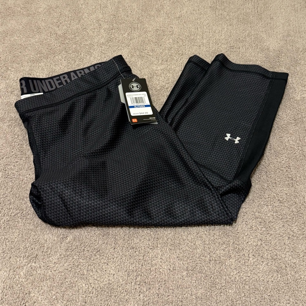 Underamour Legging Compressiom Capri in Size XL NWT‎